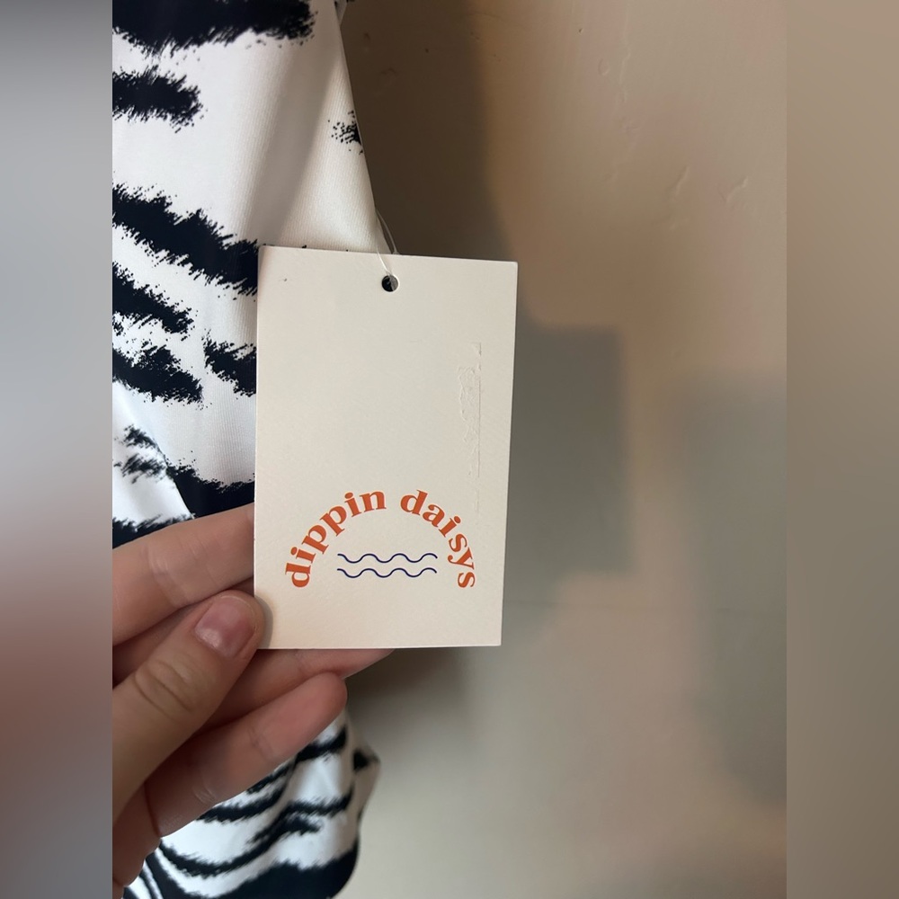 NWT Dippin’ Daisy’s One Bliss Zebra Print One Piece Bathing Suit Size S Swimwear - Picture 3 of 13